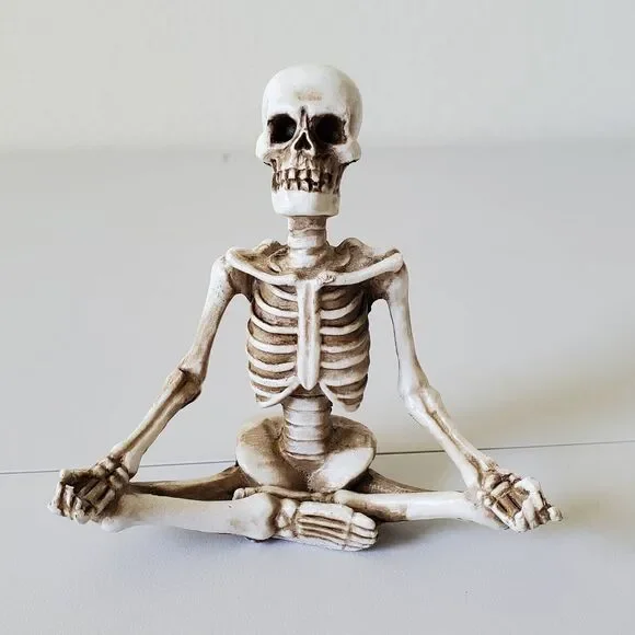 Halloween Yoga Skeleton Figurines Decorations Zen Poses Resin Set of 4 New - Picture 11 of 16